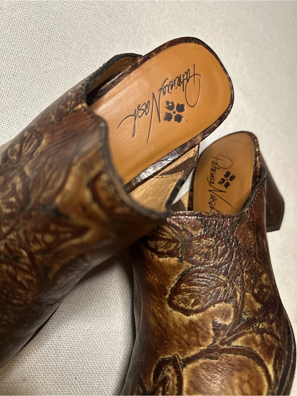 PATRICIA NASH Ruffina Leather Tooled Mules Chocolate Gold Floral Clogs | 7.5 - Picture 8 of 9